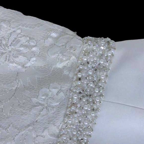 NWOT Ivory Wedding Dress - Picture 9 of 11